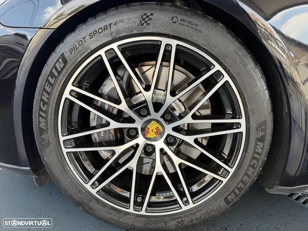 Porsche Panamera 4 E-Hybrid - 13