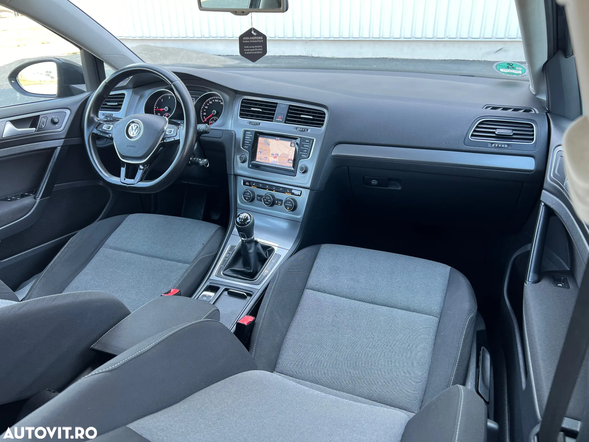 Volkswagen Golf 1.6 TDI BlueMotion Trendline - 27