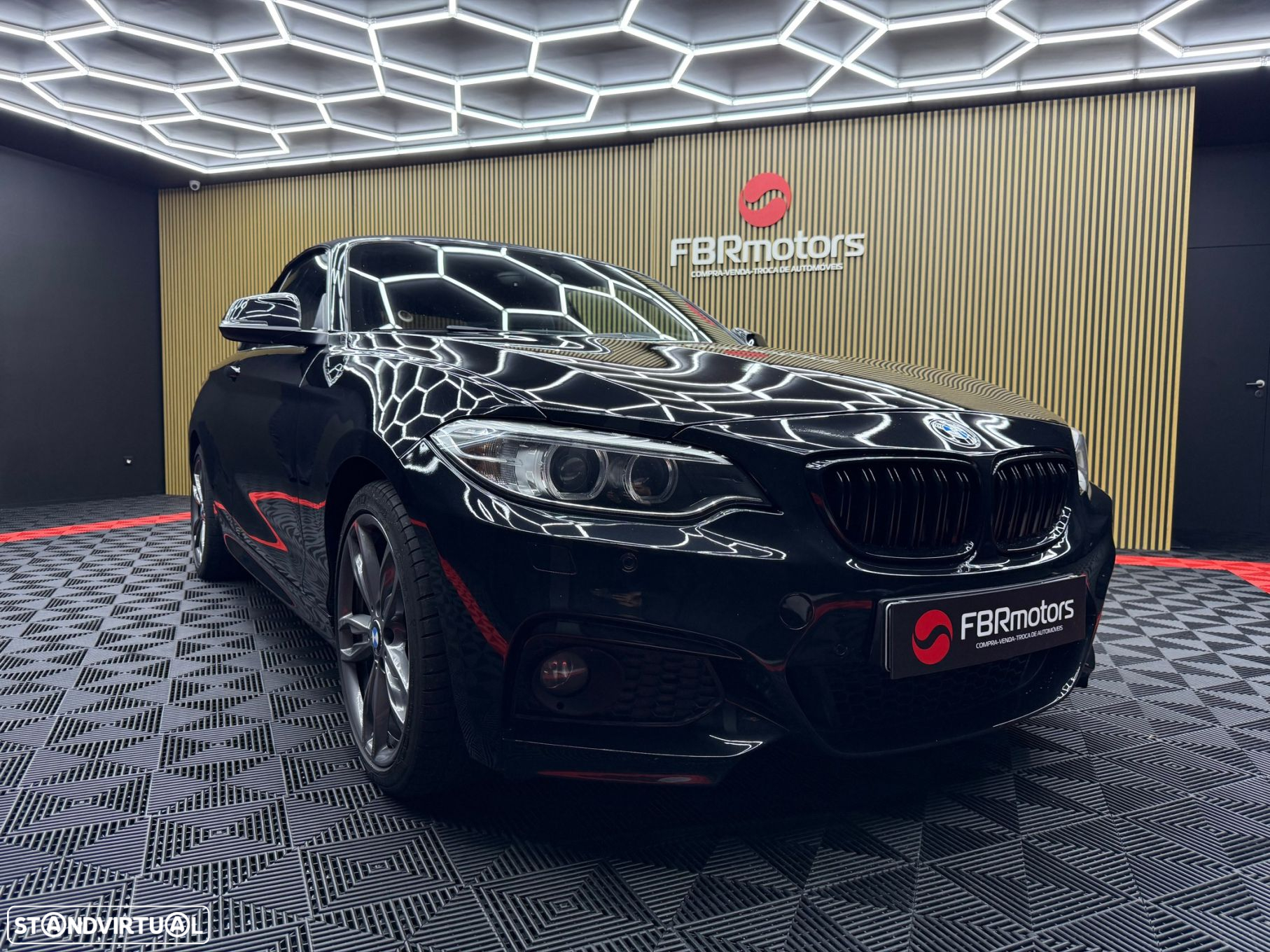 BMW 220 d Cabrio Pack M Auto - 9