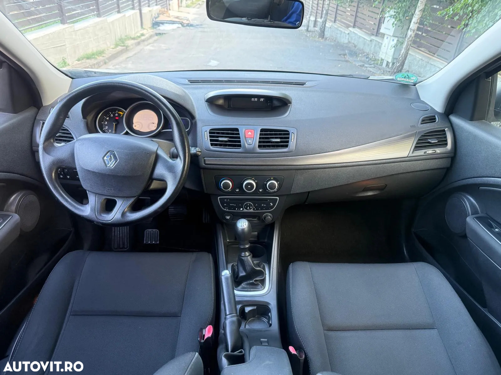 Renault Megane Estate 1.4 TCe Privilege - 8