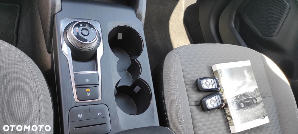 Ford Kuga 2.5P PHEV FWD Titanium - 17