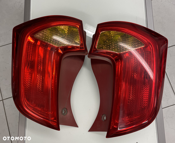 LAMPA LAMPY TYLNA TYŁ LEWA PRAWA KIA PICANTO II 2