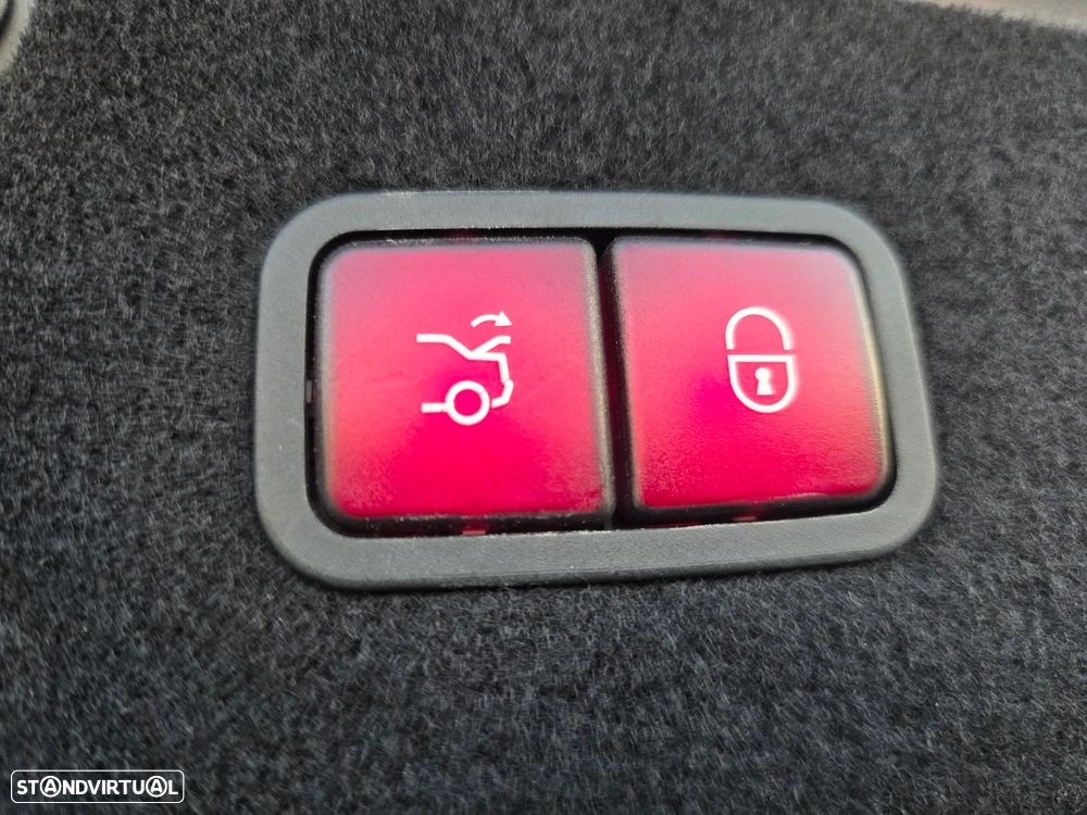 Mercedes-Benz S 350 d 4-Matic - 32