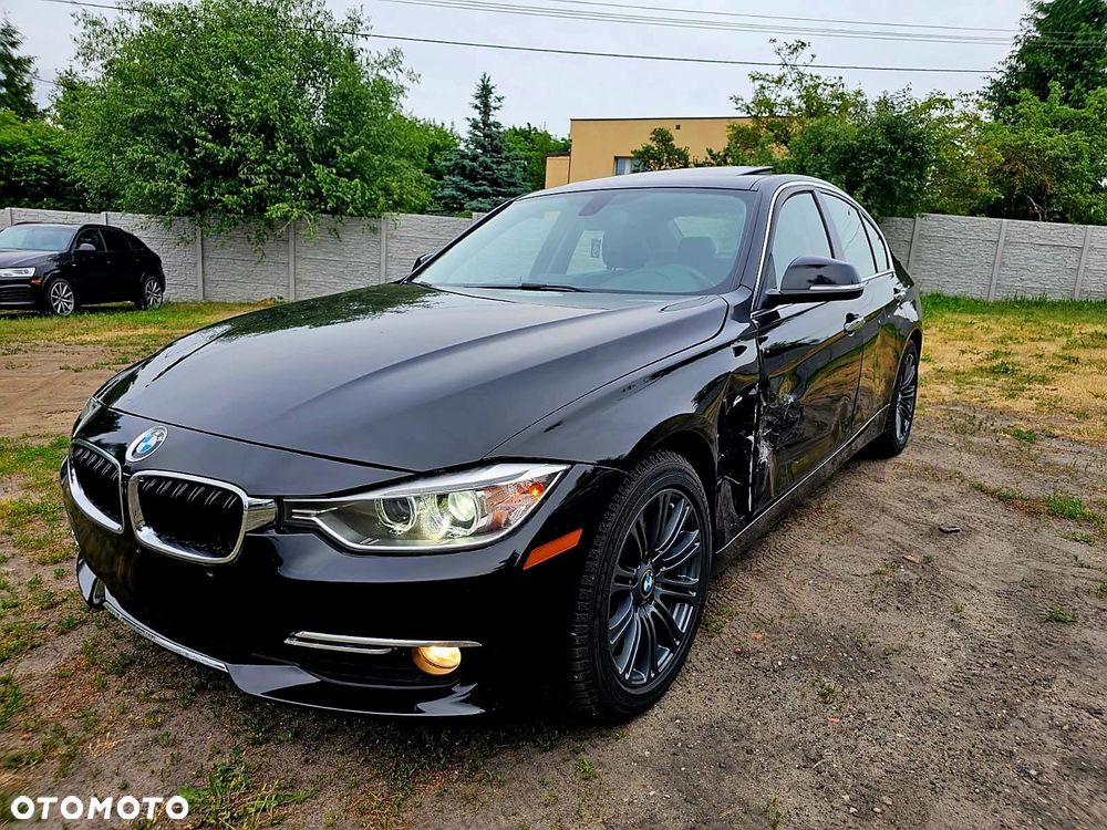 BMW Seria 3 328i xDrive Sport Line - 17