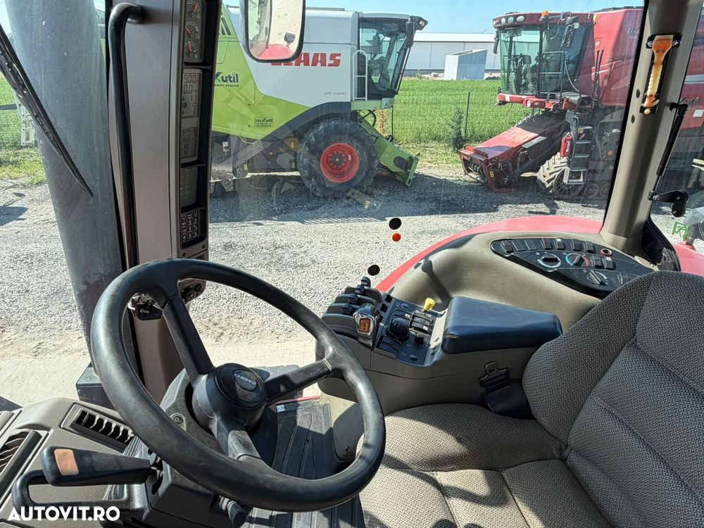 Case IH IH Magnum 310 Tractor - 2