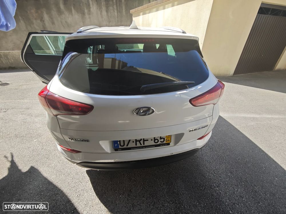 Hyundai Tucson 1.7 CRDi Executive - 3