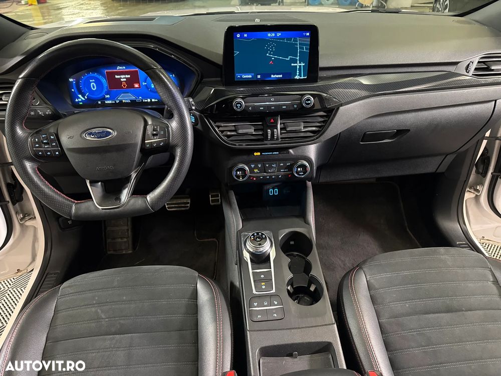 Ford Kuga - 9