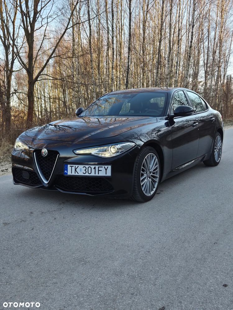 Alfa Romeo Giulia 2.0 Turbo 16V AT8 - 4