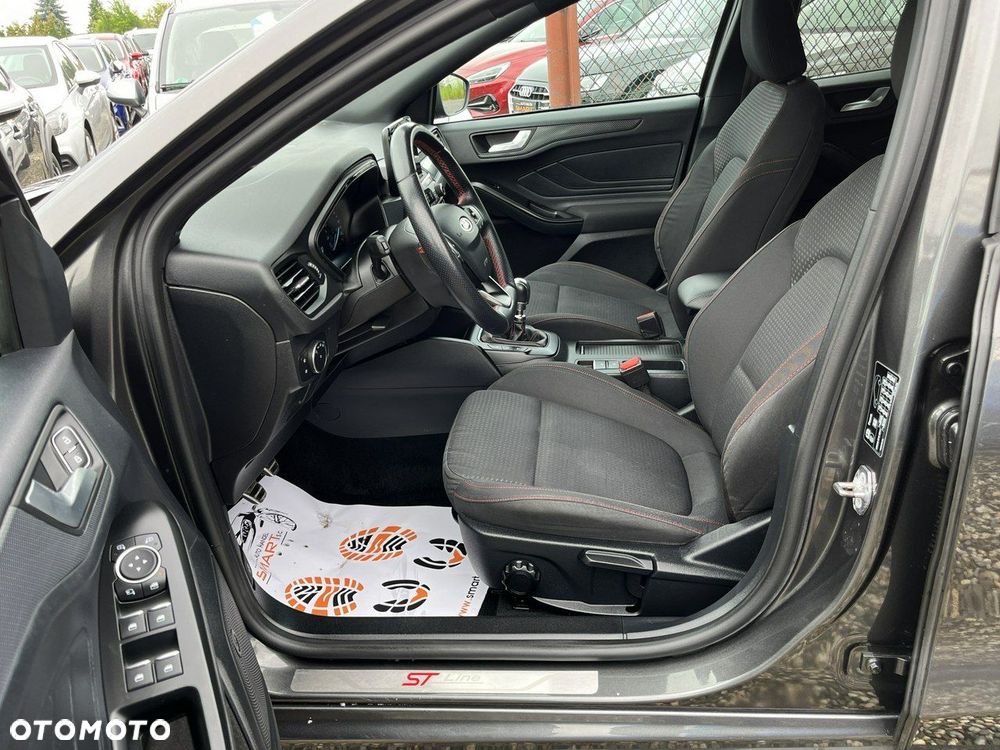 Ford Focus - 9
