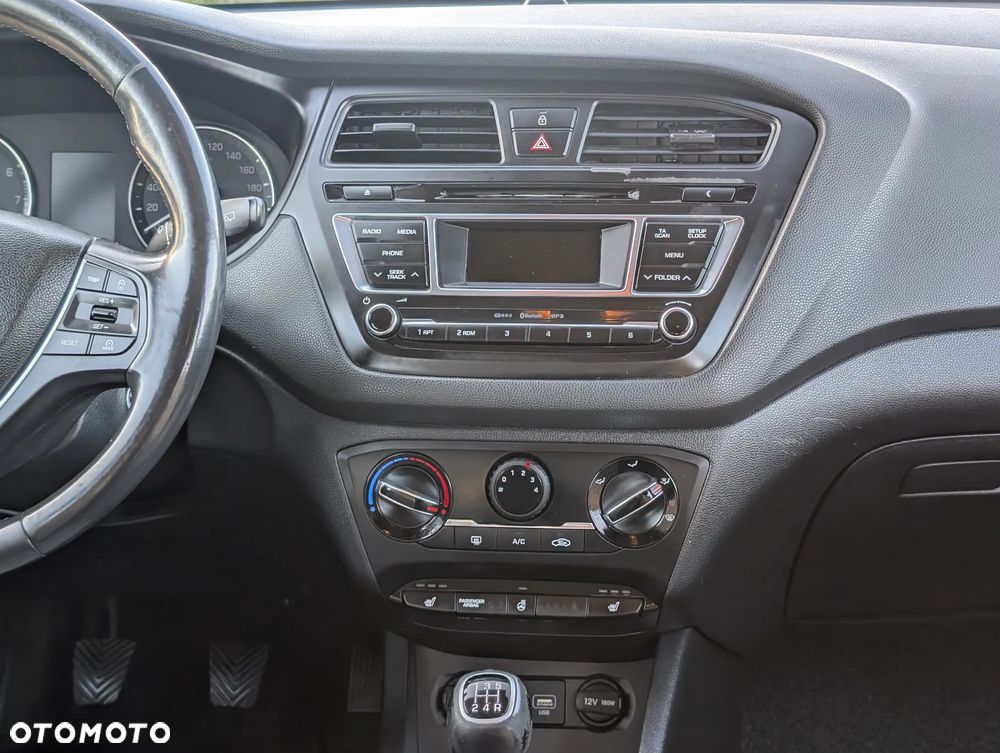 Hyundai i20 1.2 BlueDrive Comfort - 27