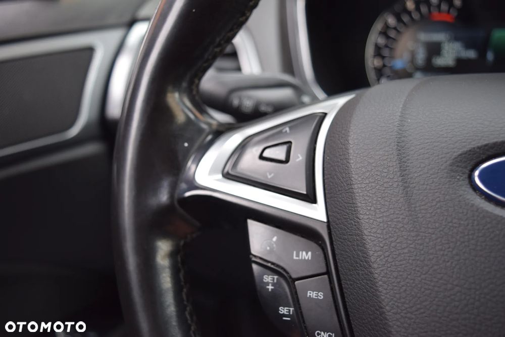 Ford Mondeo 2.0 TDCi Titanium - 22