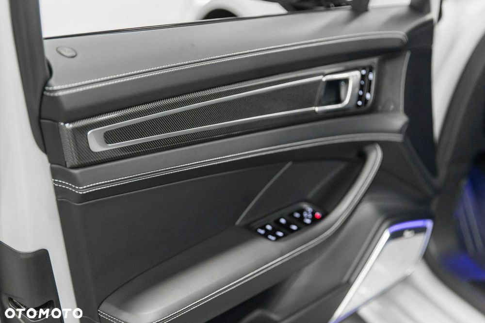 Porsche Panamera Turbo - 31