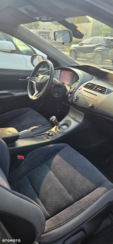 Honda Civic 1.8 Executive - 6
