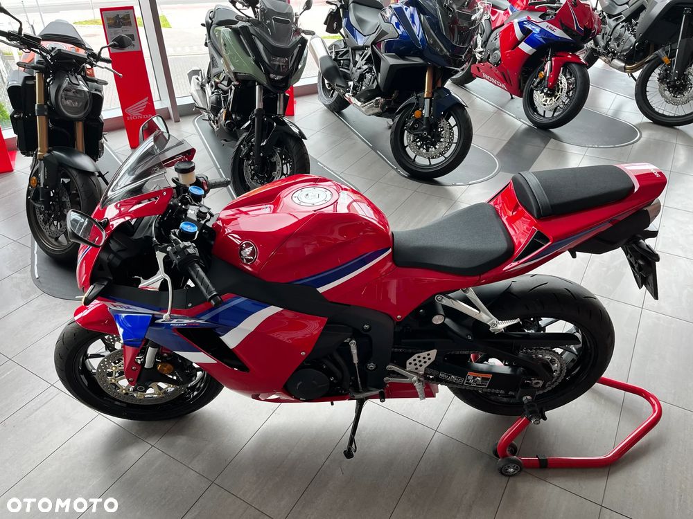 Honda CBR - 9