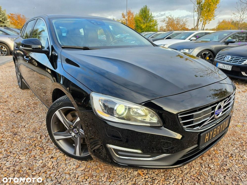 Volvo V60 D6 AWD Plug-in Hybrid Summum - 7