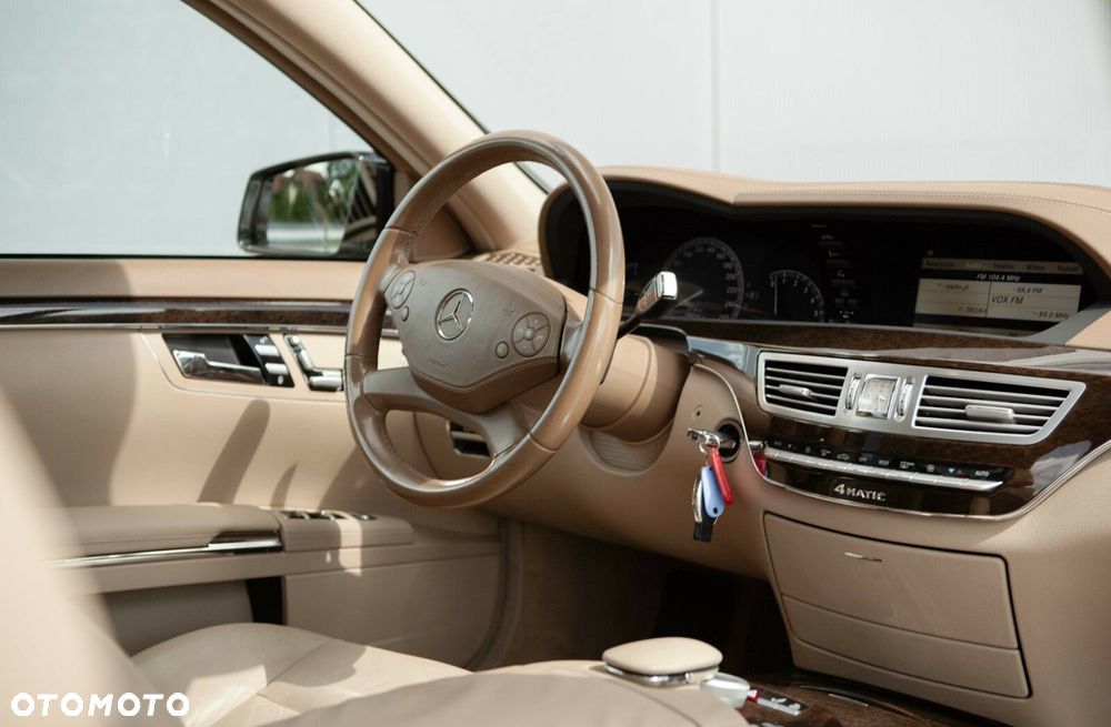 Mercedes-Benz Klasa S 350 BlueTEC L 4-Matic - 25