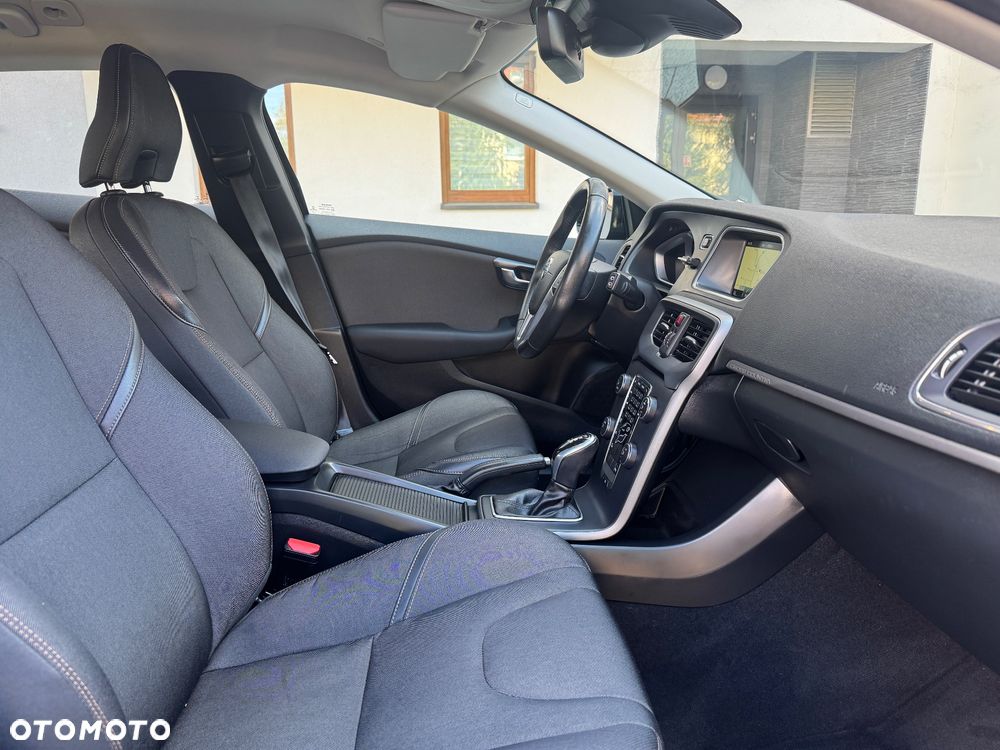 Volvo V40 Cross Country D2 Geartronic Summum - 22