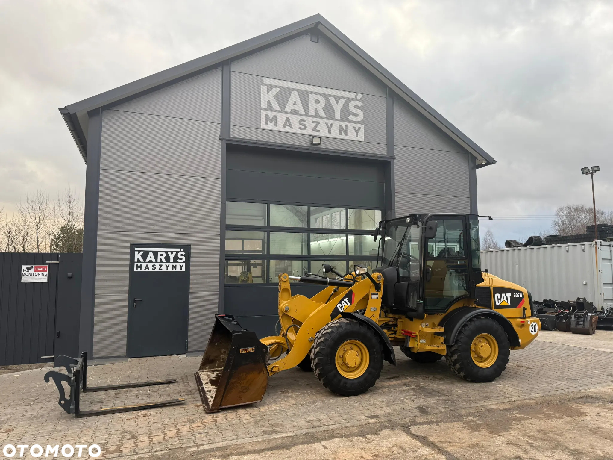 Caterpillar ŁADOWARKA KOŁOWA CAT CATERPILLAR 907 906 907H 908 2010 - 18