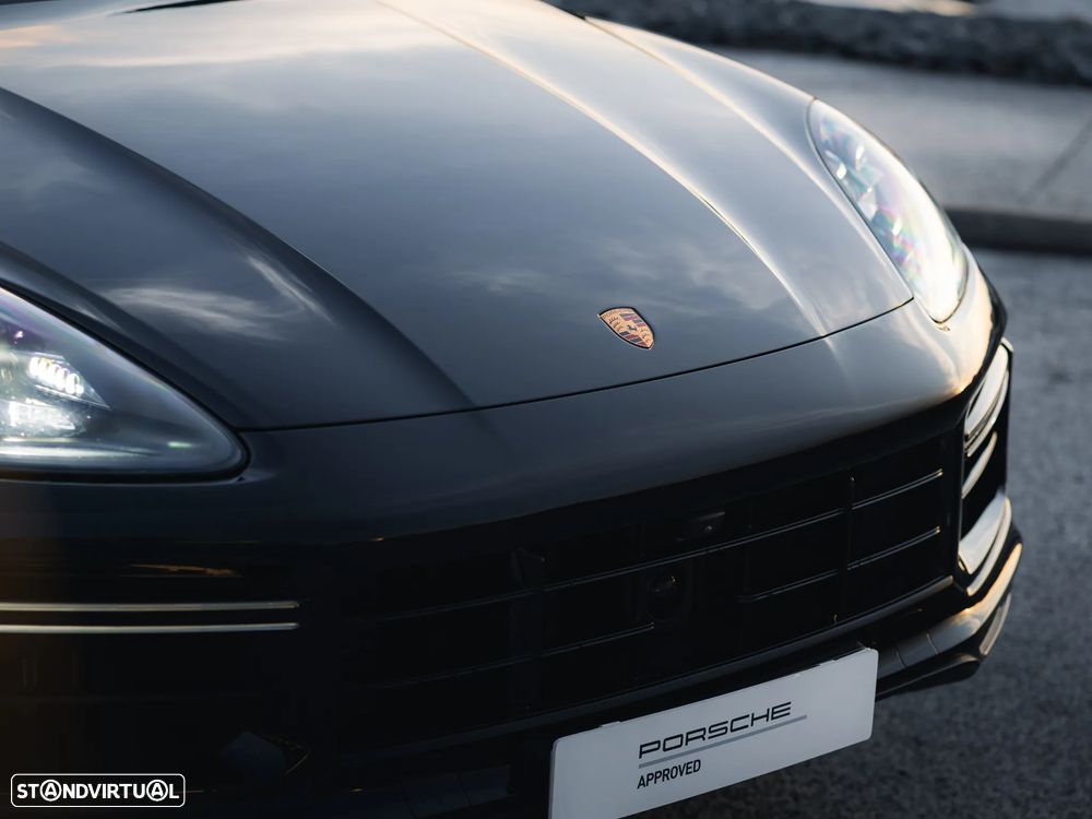 Porsche Cayenne Coupé Turbo S E-Hybrid - 26