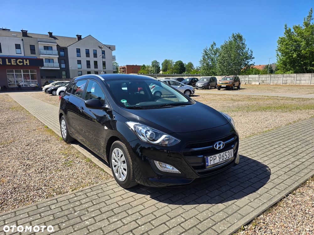 Hyundai i30 blue 1.4 Classic - 3
