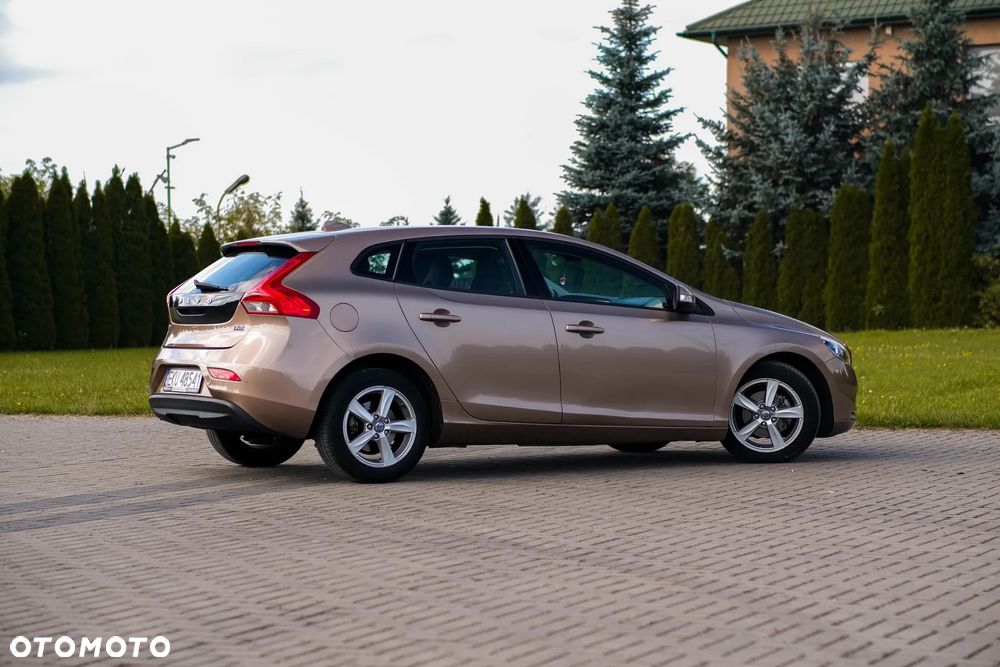 Volvo V40 D2 Kinetic - 10