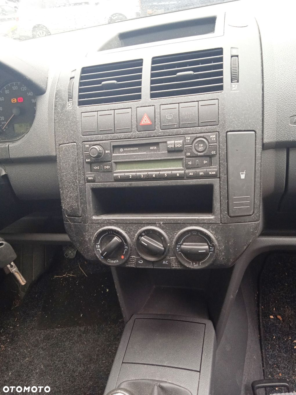 Na części VW Polo IV 5D 9N1 lakier LA7W silnik AWY skrzynia GDN - 9