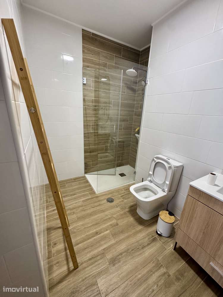 Apartamento T3 no Centro de Abrantes - Excelente - área total 350m2 - Grande imagem: 2/5