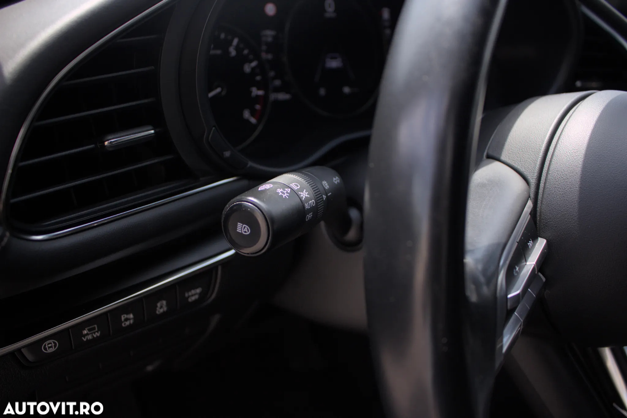 Mazda 3 SKYACTIV-G 2.0 M-Hybrid - 12