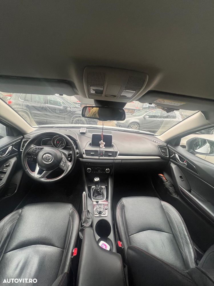 Mazda 3 - 9