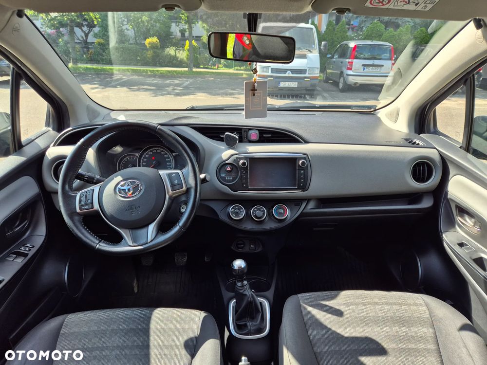 Toyota Yaris 1.33 Premium - 10
