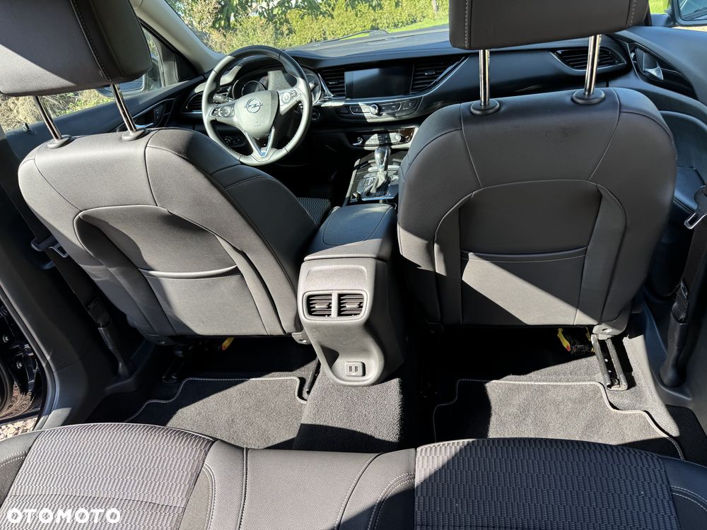 Opel Insignia - 18