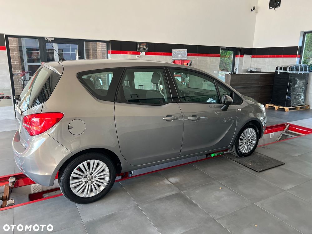 Opel Meriva - 8