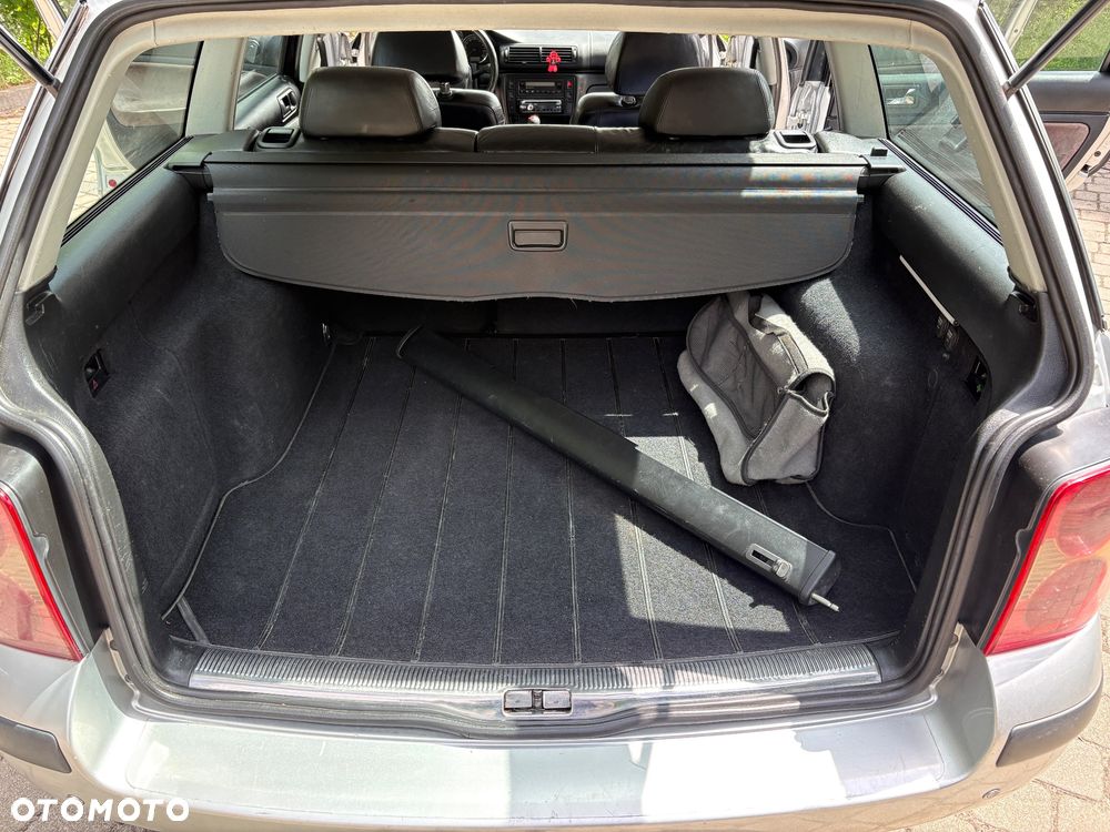 Volkswagen Passat 1.9 TDI Basis - 11