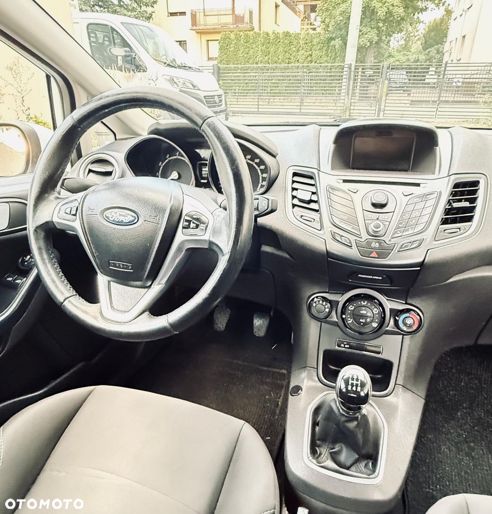 Ford Fiesta 1.25 Ambiente - 9
