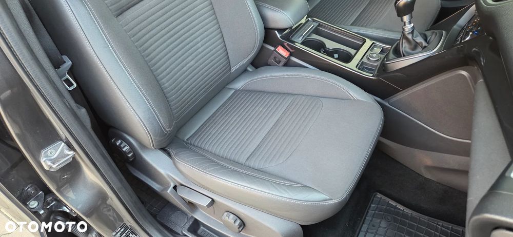 Ford Kuga 1.5 EcoBoost 2x4 Titanium - 35