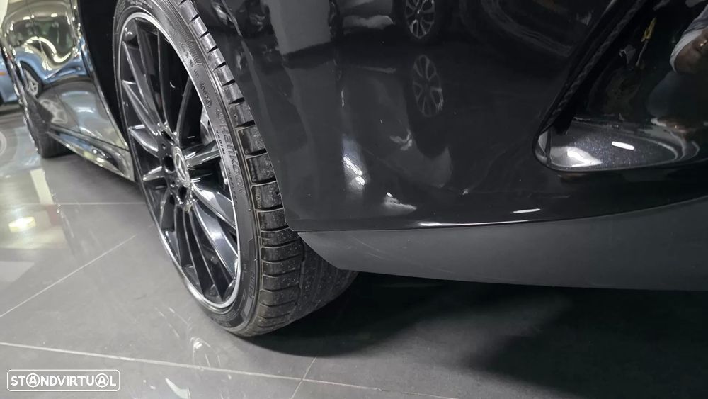 Mercedes-Benz CLA 250 e Shooting Brake AMG Line - 44