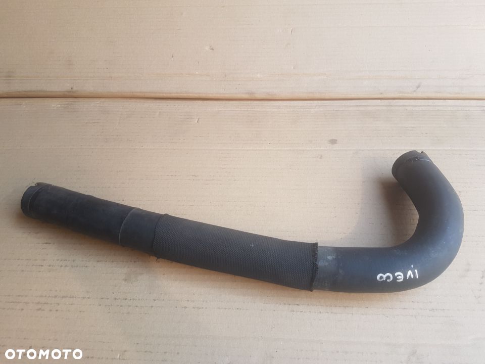 Iveco Daily 4 06-11 rura wąż gumowy układu chłodzenia silnika do chłodnicy wody 2.3 - 3