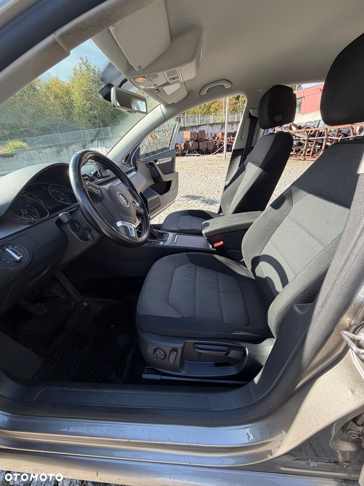 Volkswagen Passat 1.8 TSI Comfortline - 14