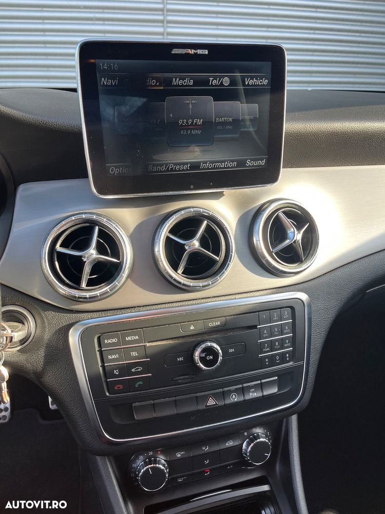 Mercedes-Benz CLA - 22