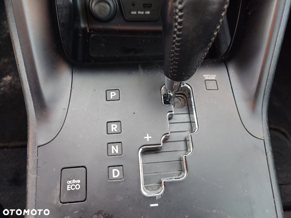 Hyundai ix35 2.0 CRDi 4WD Automatik Premium - 34