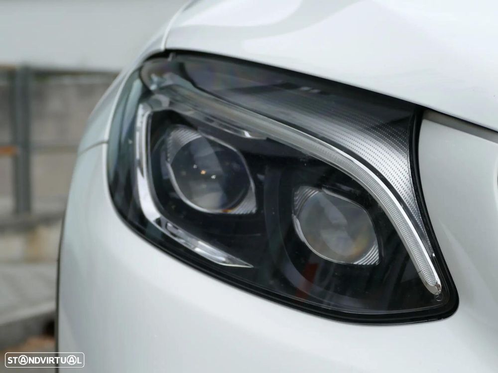 Mercedes-Benz GLC 220 d 4Matic 9G-TRONIC AMG Line - 12