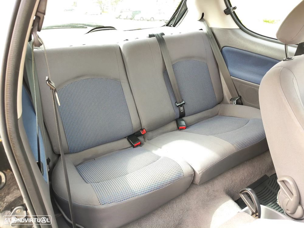 Peugeot 206 1.1 XR Présence - 11