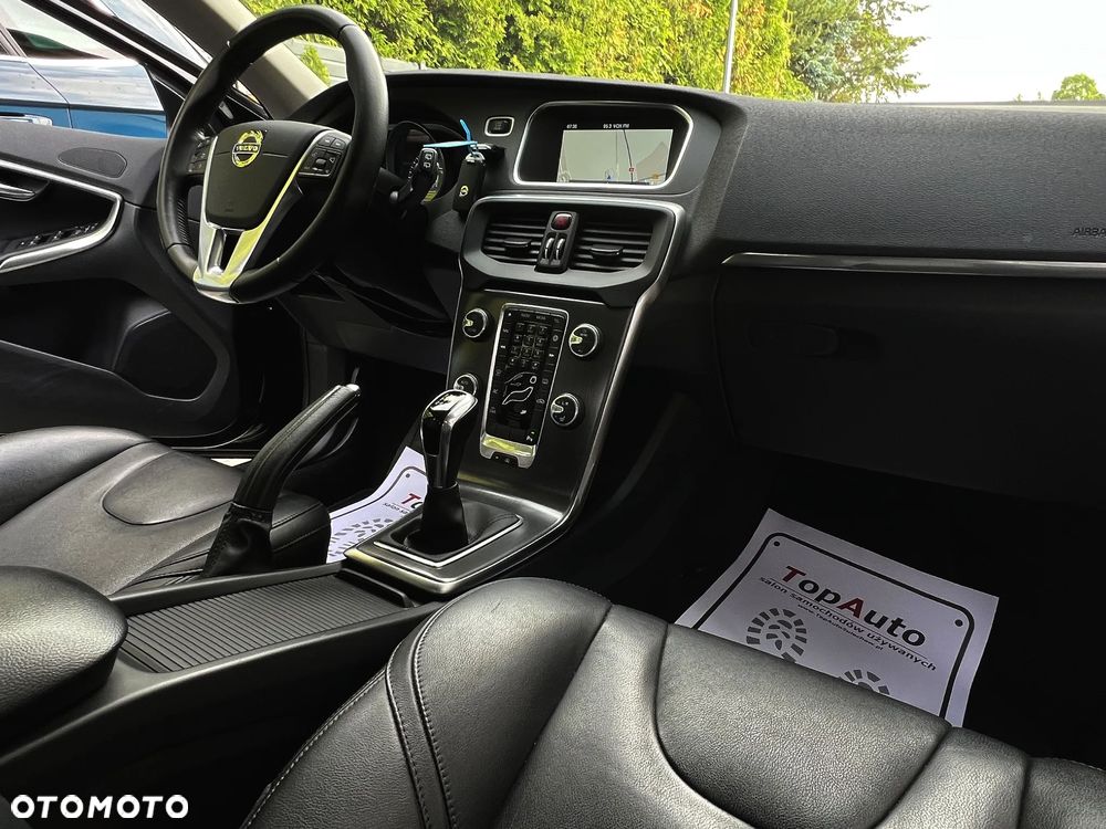 Volvo V40 D2 Drive-E Momentum - 18