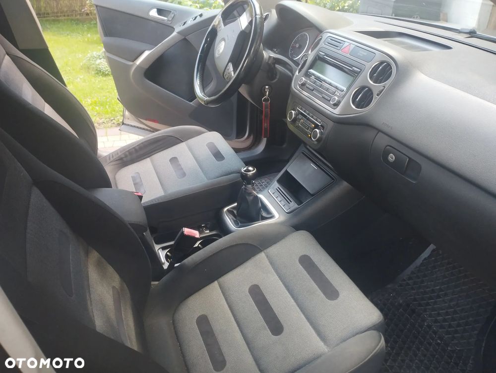 Volkswagen Tiguan 2.0 TDI DPF 4Motion Sport & Style - 6