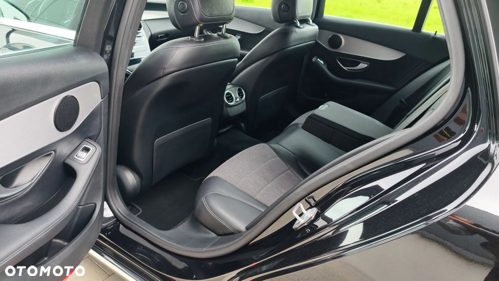 Mercedes-Benz Klasa C 220 d 9G-TRONIC Avantgarde - 22