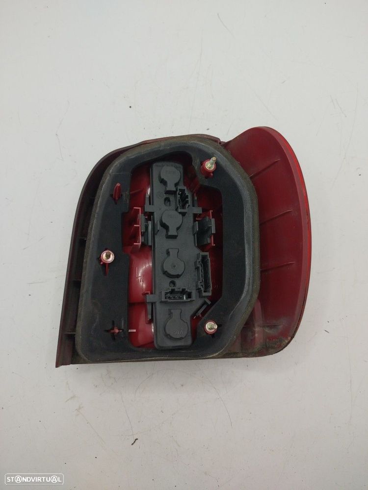Farolim Stop Esq Volkswagen Polo (6N1) - 5