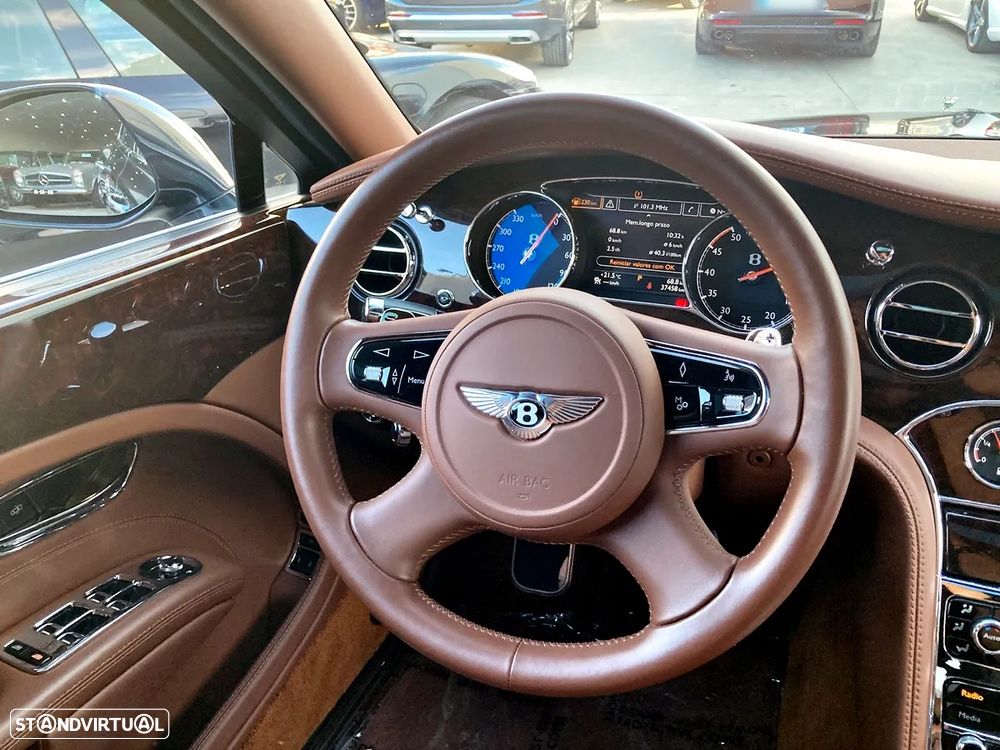 Bentley Mulsanne Standard - 13