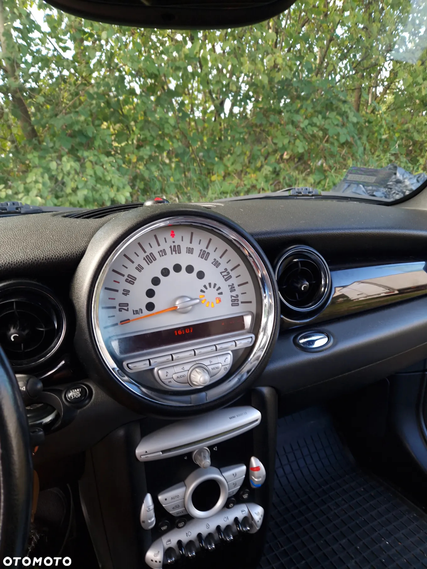 MINI Cooper S Standard - 11
