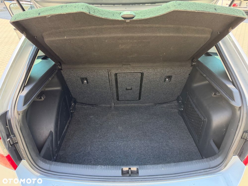 Skoda RAPID 1.6 TDI DPF Edition - 14
