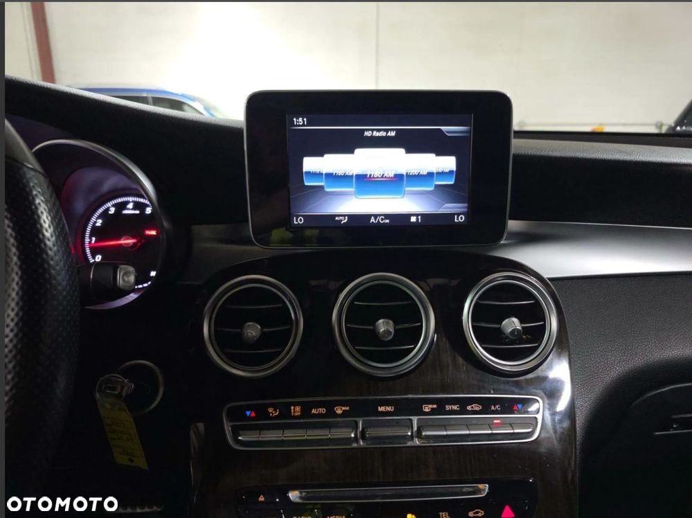 Mercedes-Benz GLC 300 4Matic 9G-TRONIC Exclusive - 10
